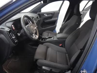 Vendo Volvo XC 40 2022 - 26990 EUR, 111000 km - AUTO.MOTO.pt