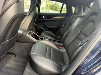 Vendo Porsche Panamera 2017 - 58990 EUR, 114000 km - AUTO.MOTO.pt