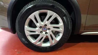 Vendo Volvo V60 Cross Country 2016 - 18180 EUR, 138731 km - AUTO.MOTO.pt