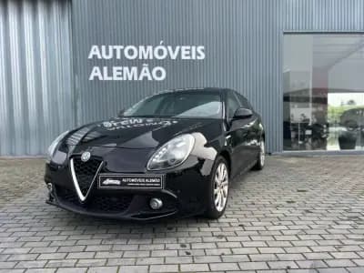 Vendo Alfa Romeo Giulietta 2018 - 15950 EUR, 122241 km - AUTO.MOTO.pt
