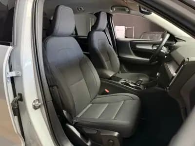 Sell Volvo XC 40 2021 - 26500 EUR, 139987 km - AUTO.MOTO.pt