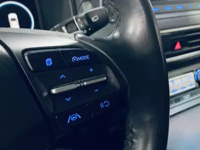 Sell Hyundai Kauai 2021 - 20900 EUR, 73000 km - AUTO.MOTO.pt