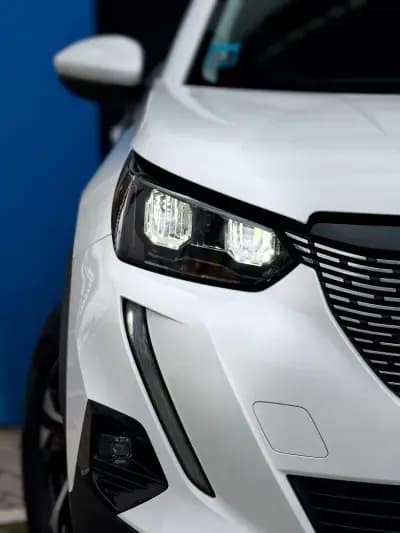 Vendo Peugeot 2008 2021 - 17950 EUR, 65000 km - AUTO.MOTO.pt