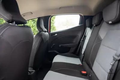 Vendo Renault Clio 2025 - 17900 EUR, 6300 km - AUTO.MOTO.pt