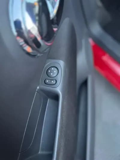 Sell Fiat 500 2014 - 9750 EUR, 138772 km - AUTO.MOTO.pt