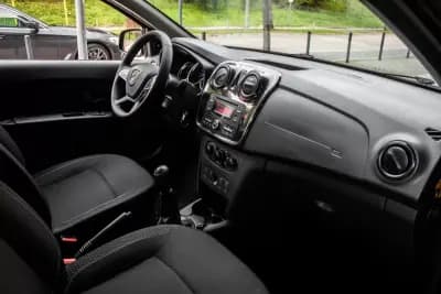 Vendo Dacia Sandero 2018 - 8350 EUR, 91565 km - AUTO.MOTO.pt