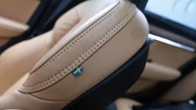 Sell Volvo S90 2016 - 24750 EUR, 266000 km - AUTO.MOTO.pt