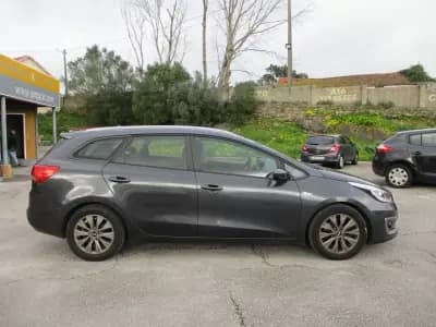 Vendo Kia Ceed SW 2016 - 9900 EUR, 160000 km - AUTO.MOTO.pt