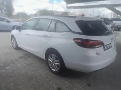 Sell Opel Astra Sports Tourer 2019 - 7990 EUR, 260000 km - AUTO.MOTO.pt