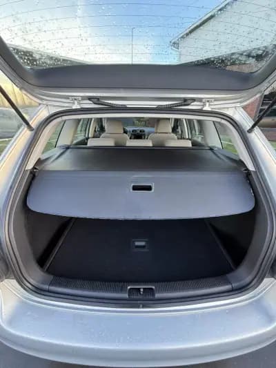 Vendo Volkswagen Golf Variant 2012 - 5750 EUR, 297582 km - AUTO.MOTO.pt