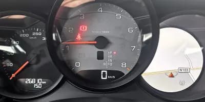 Vendo Porsche 718 Boxster 2016 - 64999 EUR, 26000 km - AUTO.MOTO.pt