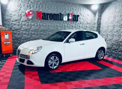 Vendo Alfa Romeo Giulietta 2012 - 13750 EUR, 119336 km - AUTO.MOTO.pt
