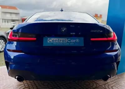 Vendo BMW 320 2021 - 32950 EUR, 49000 km - AUTO.MOTO.pt