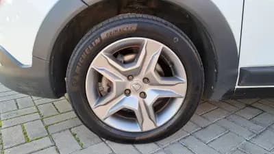 Vendo Dacia Lodgy 2021 - 15900 EUR, 130712 km - AUTO.MOTO.pt