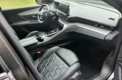 Vendo Peugeot 3008 2023 - 28890 EUR, 27600 km - AUTO.MOTO.pt