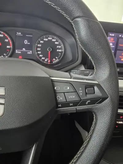 Sell SEAT Arona 2022 - 16900 EUR, 67512 km - AUTO.MOTO.pt