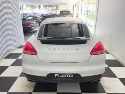 Sell Porsche Panamera 2015 - 43490 EUR, 112611 km - AUTO.MOTO.pt