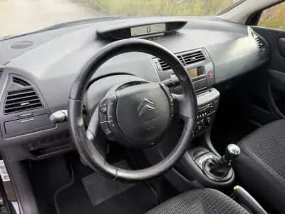 Vendo Citroën C4 2009 - 4950 EUR, 218000 km - AUTO.MOTO.pt