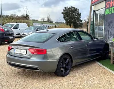 Vendo Audi A5 Sportback 2013 - 8450 EUR, 407494 km - AUTO.MOTO.pt