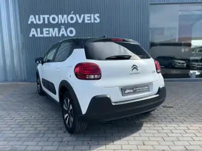 Vendo Citroën C3 2022 - 15000 EUR, 53289 km - AUTO.MOTO.pt