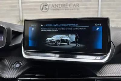 Vendo Peugeot 208 2022 - 14950 EUR, 40711 km - AUTO.MOTO.pt