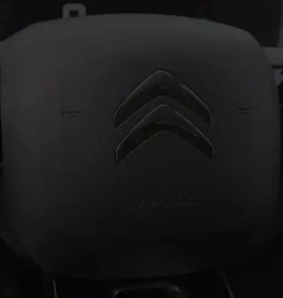 Vendo Citroën C5 Aircross 2024 - 28330 EUR, 24731 km - AUTO.MOTO.pt