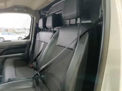 Vendo Peugeot Expert 2019 - 11900 EUR, 218459 km - AUTO.MOTO.pt