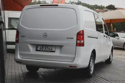 Vendo Mercedes-Benz 2019 - 24880 EUR, 138000 km - AUTO.MOTO.pt