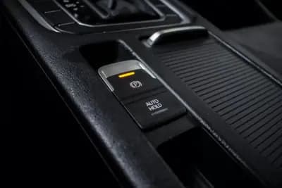 Sell Volkswagen Passat Variant 2017 - 10900 EUR, 290131 km - AUTO.MOTO.pt