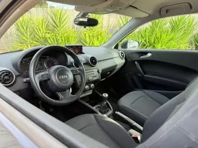 Vendo Audi A1 2011 - 10900 EUR, 118000 km - AUTO.MOTO.pt