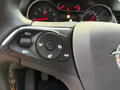 Sell Opel Crossland X 2018 - 12950 EUR, 89244 km - AUTO.MOTO.pt