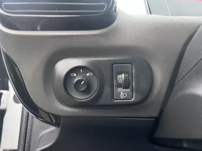 Sell Citroën C4 Cactus 2020 - 14000 EUR, 150000 km - AUTO.MOTO.pt