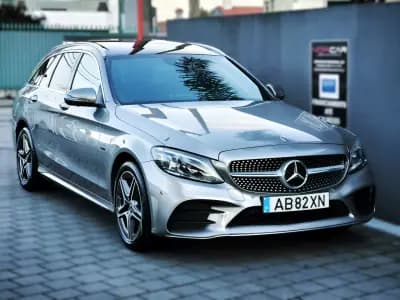 Vendo Mercedes-Benz C 300 2020 - 28950 EUR, 166000 km - AUTO.MOTO.pt