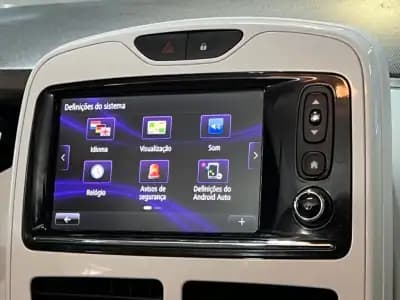 Vendo Renault Zoe 2019 - 9990 EUR, 150000 km - AUTO.MOTO.pt