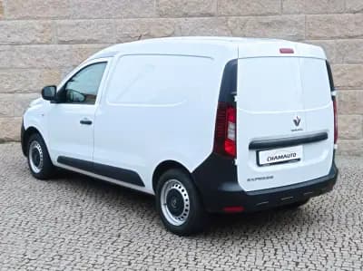 Sell Renault Kangoo 2022 - 14490 EUR, 89000 km - AUTO.MOTO.pt