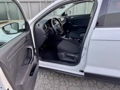 Vendo Volkswagen T-Roc 2020 - 23500 EUR, 88000 km - AUTO.MOTO.pt