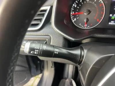 Vendo Renault Clio 2020 - 13900 EUR, 87000 km - AUTO.MOTO.pt