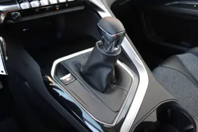 Vendo Peugeot 5008 2018 - 21990 EUR, 116000 km - AUTO.MOTO.pt