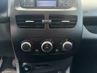 Sell Renault Clio 2016 - 9990 EUR, 114000 km - AUTO.MOTO.pt