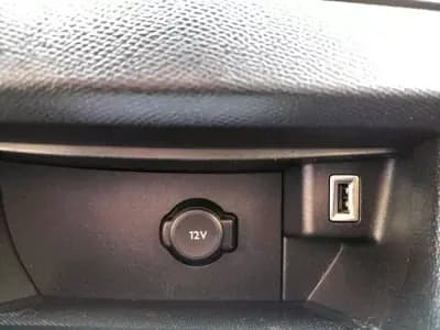 Vendo Peugeot 308 SW 2020 - 10990 EUR, 139592 km - AUTO.MOTO.pt