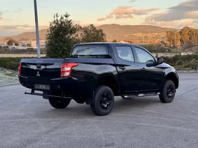 Sell Mitsubishi L200 2016 - 18500 EUR, 327000 km - AUTO.MOTO.pt