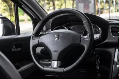 Vendo Peugeot 3008 2012 - 7990 EUR, 286405 km - AUTO.MOTO.pt