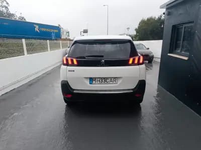 Vendo Peugeot 5008 2018 - 14990 EUR, 172200 km - AUTO.MOTO.pt