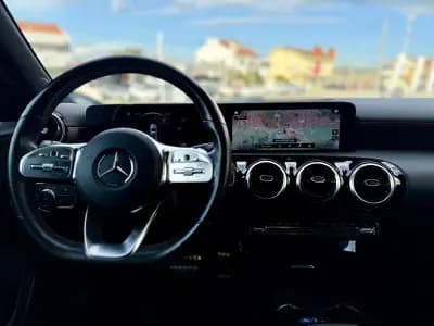 Vendo Mercedes-Benz A 180 2019 - 27950 EUR, 79000 km - AUTO.MOTO.pt