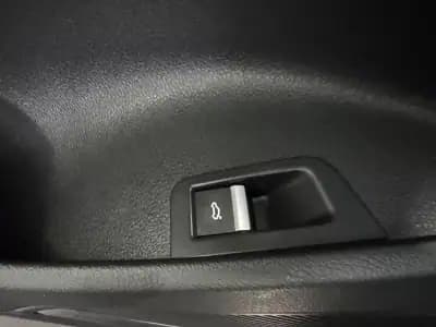 Vendo Audi Q8 2019 - 60000 EUR, 180000 km - AUTO.MOTO.pt