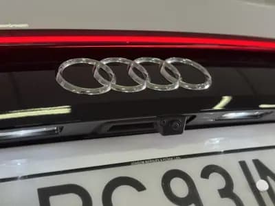 Vendo Audi SQ8 2019 - 99950 EUR, 49398 km - AUTO.MOTO.pt