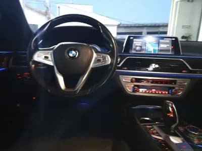 Vendo BMW 740 2018 - 30750 EUR, 246000 km - AUTO.MOTO.pt