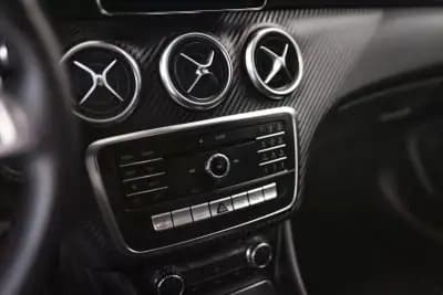 Vendo Mercedes-Benz A 200 2016 - 20950 EUR, 153146 km - AUTO.MOTO.pt