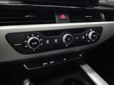 Vendo Audi A4 Avant 2020 - 26950 EUR, 165057 km - AUTO.MOTO.pt