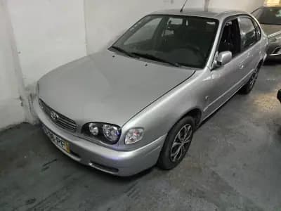 Vendo Toyota Corolla 2000 - 2500 EUR, 124412 km - AUTO.MOTO.pt
